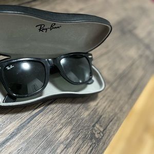 Ray Ban used sunglasses